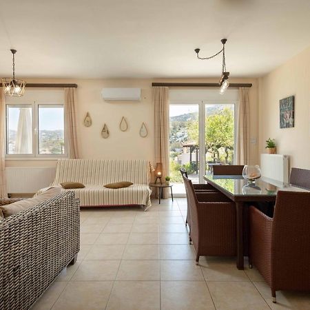 Villa Melenia For Family Holidays By The Beach Agia Pelagia  Exterior foto