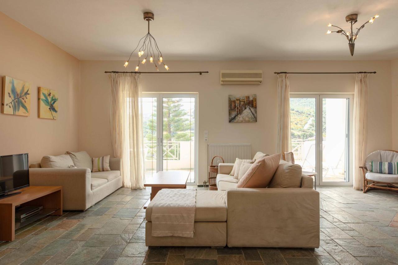 Villa Melenia For Family Holidays By The Beach Agia Pelagia  Exterior foto